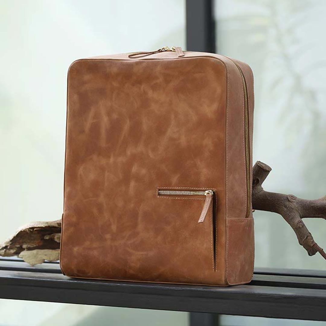 Hazel Leather Single Zip Backpack – for commute, campus and weekends away