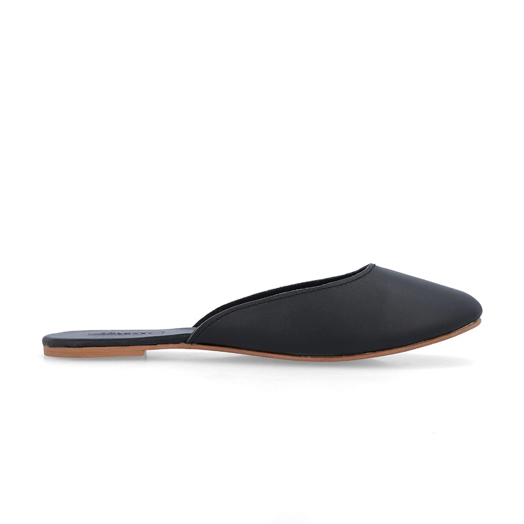 Isla Black Leather Mule – The Leather Factor