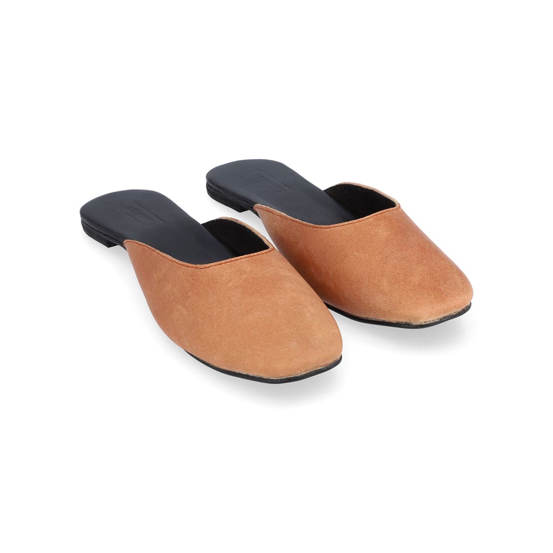 Dara Tan Leather Mule – available in UK sizes 6–13